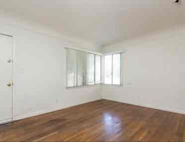 Suburb House available immediately