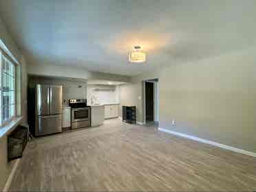Private Upgraded Apartment
