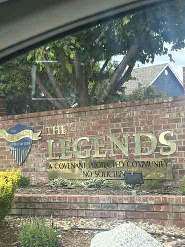 2 rooms for 1 bedroom price