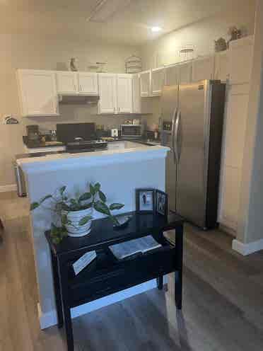 2 rooms for 1 bedroom price