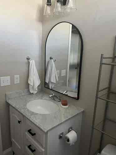 2 rooms for 1 bedroom price