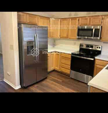 Room
 available immediately