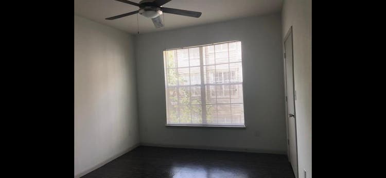 Looking for Female Roomate in B