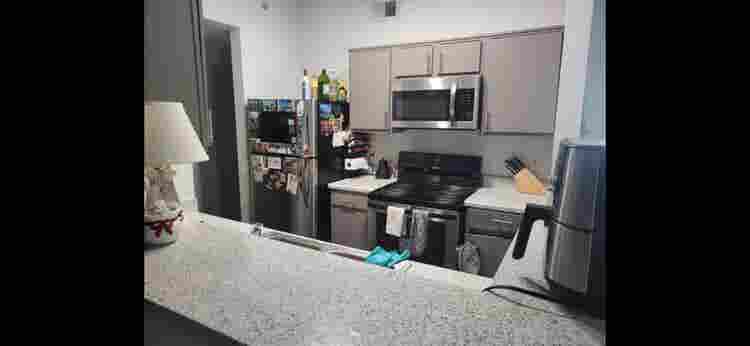 Looking for Female Roomate in B