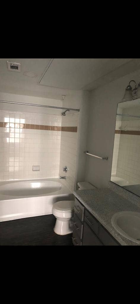 Looking for Female Roomate in B