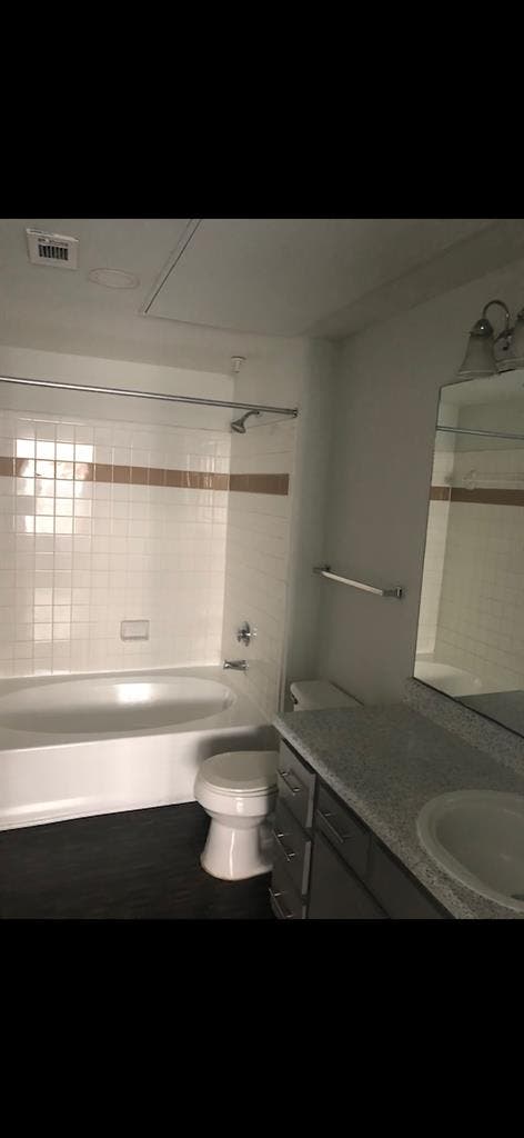 Looking for Female Roomate in B