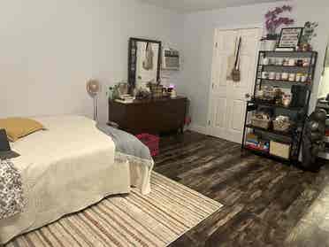Studio- All Utilities included.