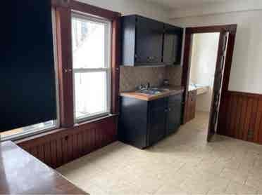 Large sunny room for rent