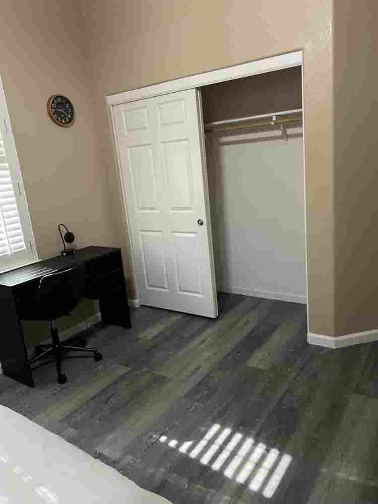 Large comfortable room