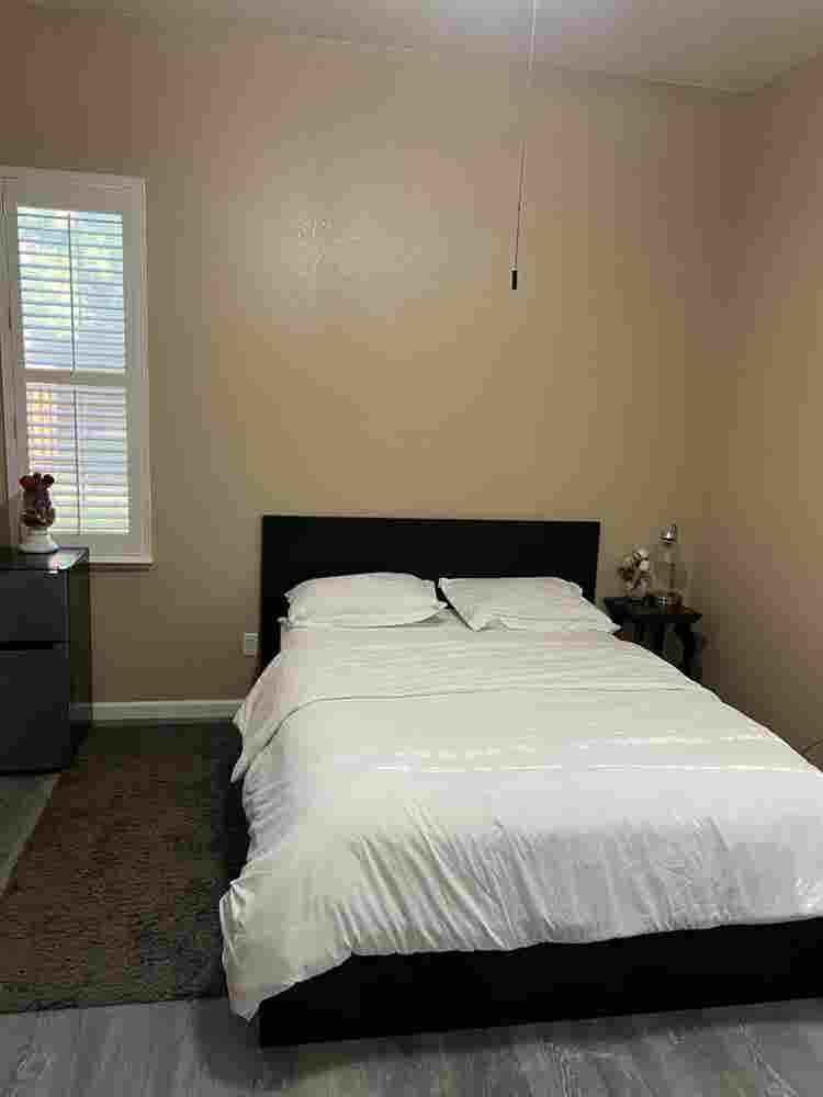 Large comfortable room