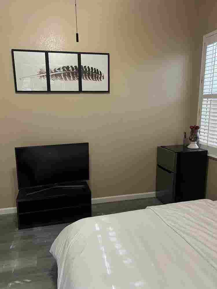Large comfortable room