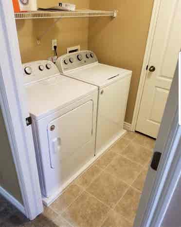 Clean private rm in great location