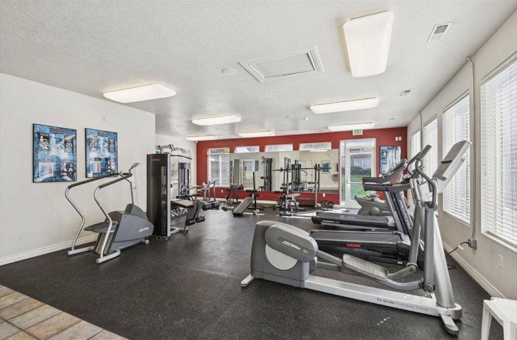 Clean private rm in great location