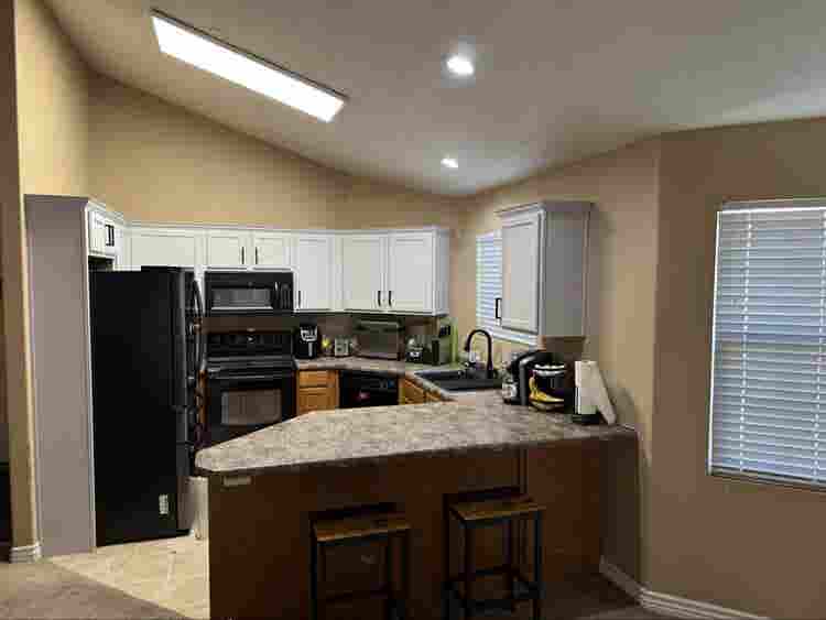 Clean private rm in great location