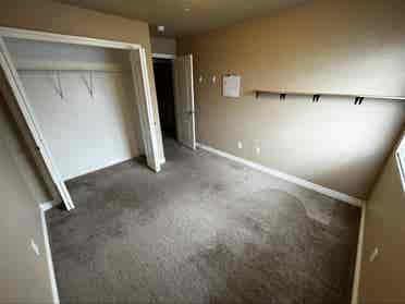 Clean private rm in great location