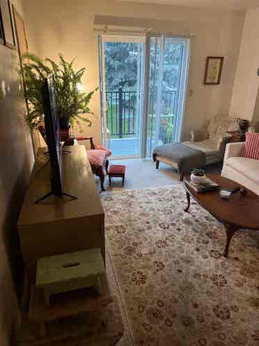 Looking for roommate