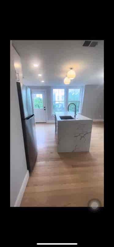 Pvt bedroom and bathroom in bth