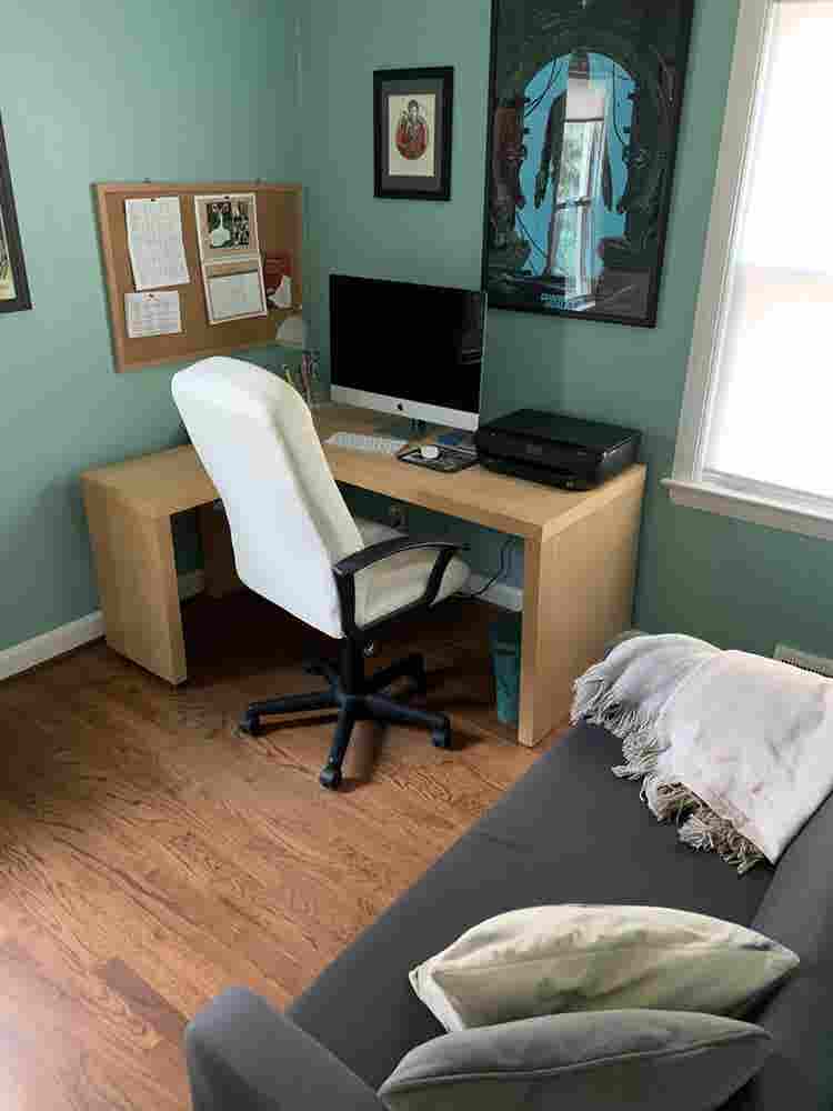 Cozy Room in Downtown Ferndale Home