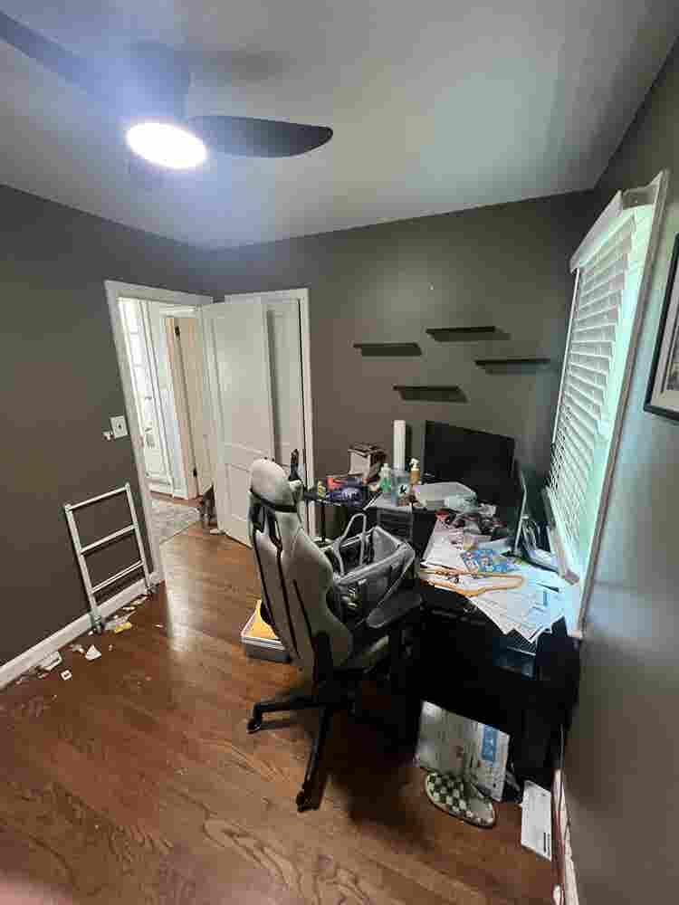 Cozy Room in Downtown Ferndale Home