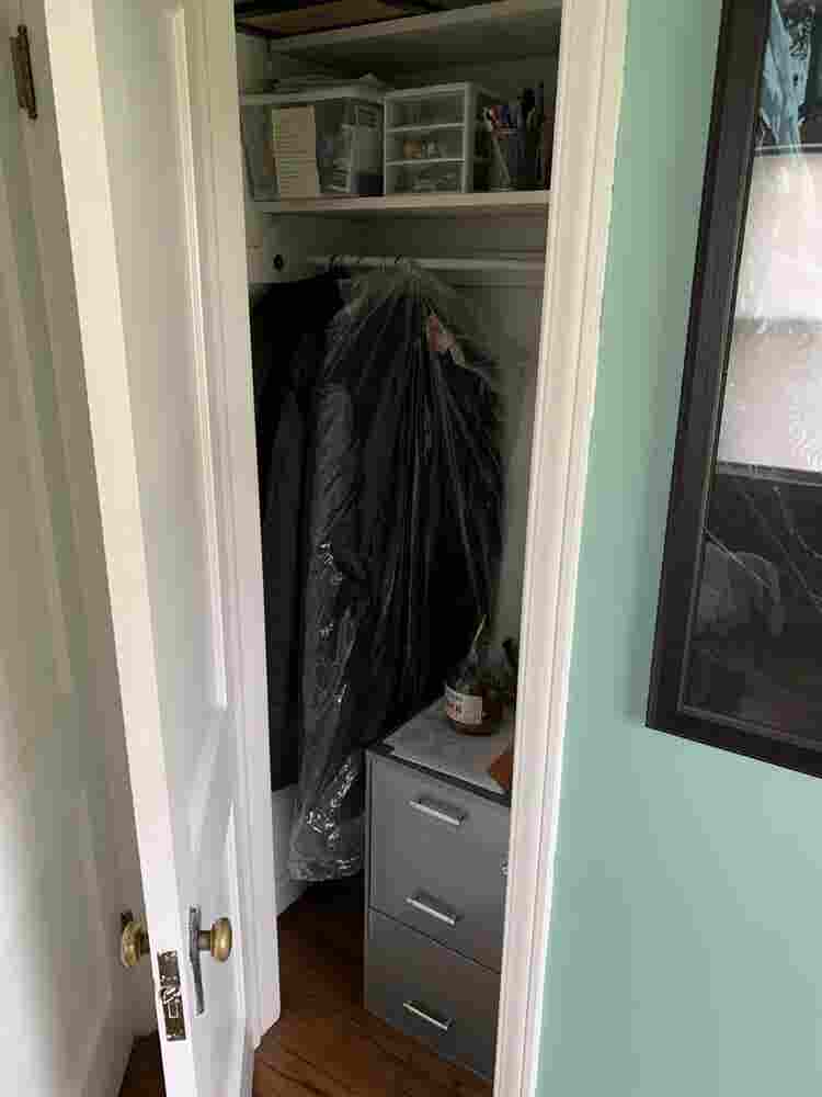 Cozy Room in Downtown Ferndale Home