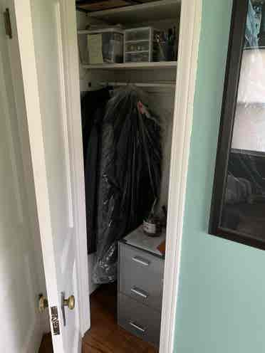 Cozy Room in Downtown Ferndale Home