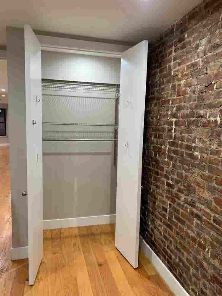 Bedroom Available in Flatbush!
