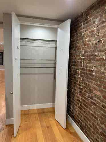 Bedroom Available in Flatbush!