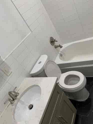 Bedroom Available in Flatbush!