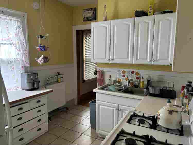 ROOM AVAILABLE  LGBTQ FRIENDLY