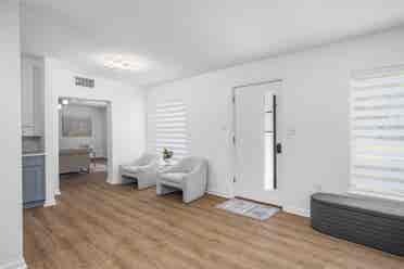 Room for rent $