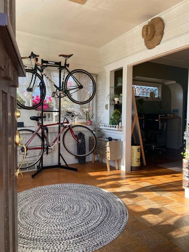 Room for rent in University Heights