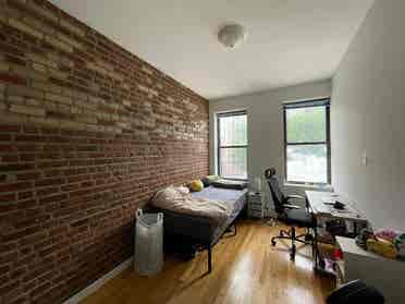 Large Private Room in Prospect Hts