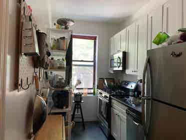 Large Private Room in Prospect Hts