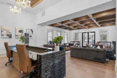 PRIVATE ROOM AVAILABLE IN LOW PRICE