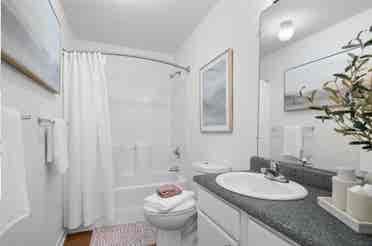 PRIVATE ROOM AVAILABLE IN LOW PRICE