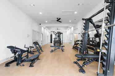 PRIVATE ROOM AVAILABLE IN LOW PRICE