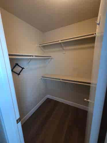Room for Rent shared bathroom