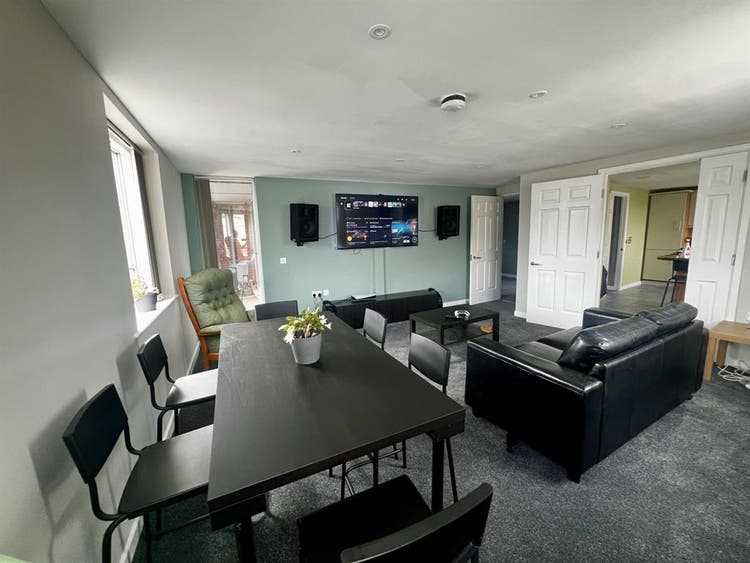 Penthouse Apartment City Centre