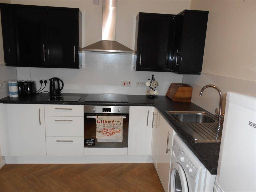 Superb All Inclusive Flatshare