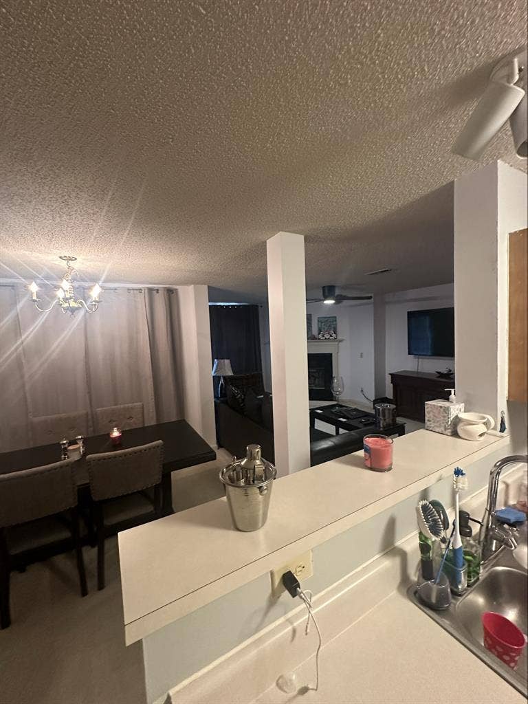 Room, bathroom,& living space 4rent