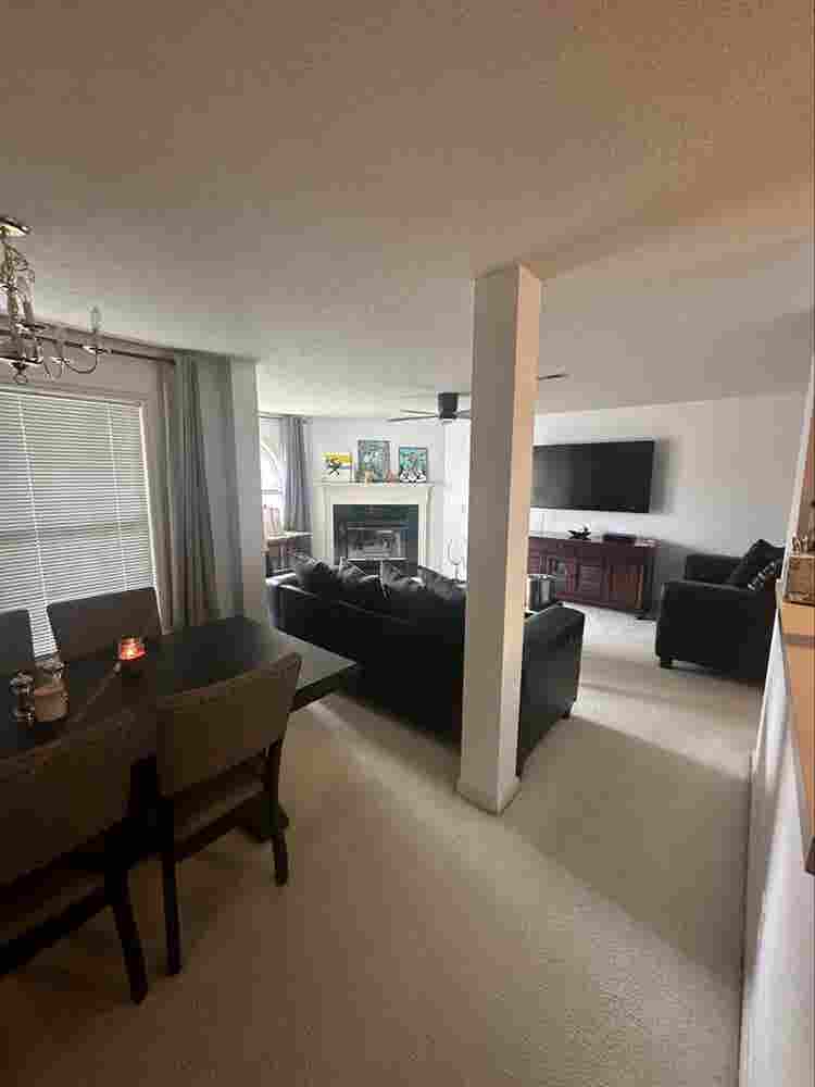 Room, bathroom,& living space 4rent