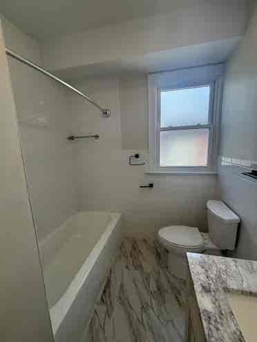 SHARED HOUSE IN STAMFORD