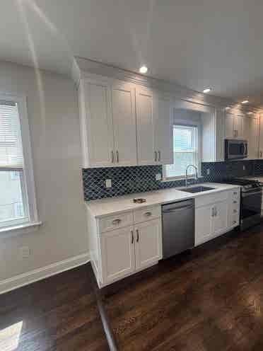 SHARED HOUSE IN STAMFORD