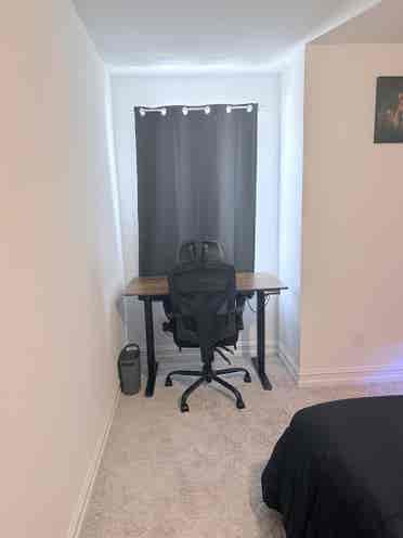 Fully furnished room in Little Elm