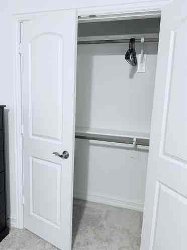 Fully furnished room in Little Elm