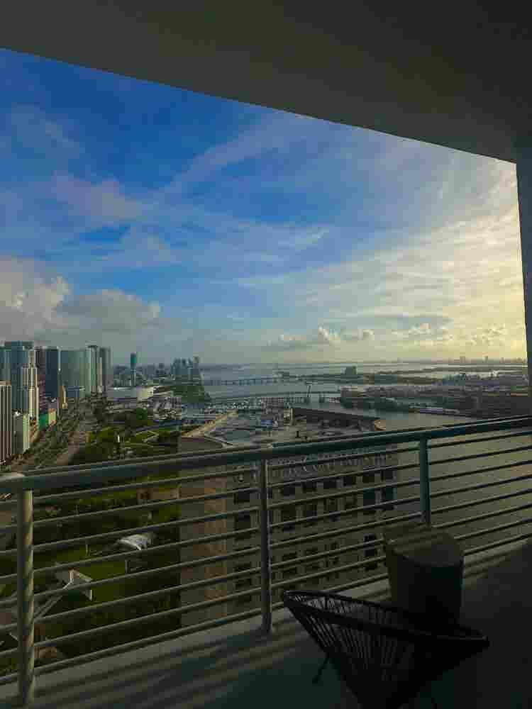 Room for Rent|Downtown Miami PH🌊🌃