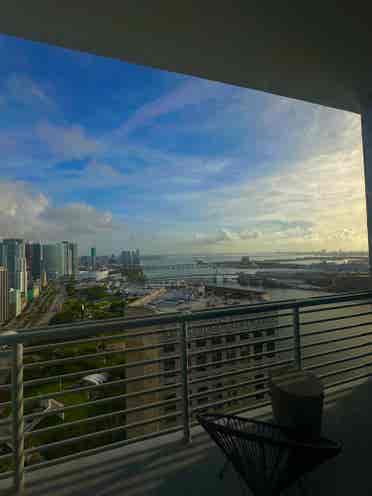 Room for Rent|Downtown Miami PH🌊🌃