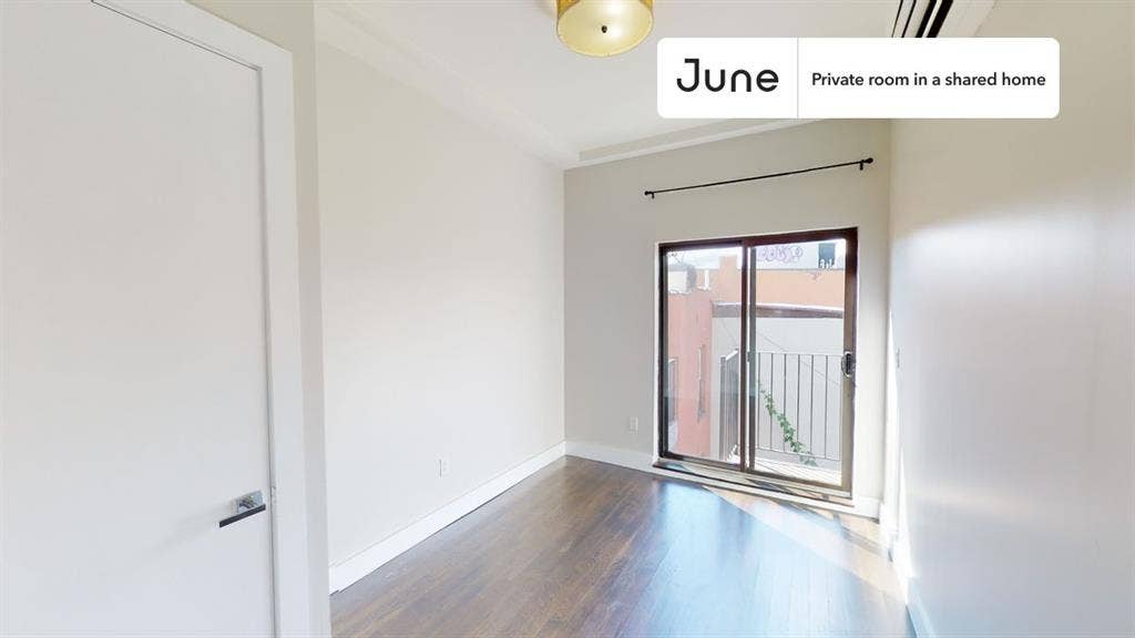 4 BR in New York City