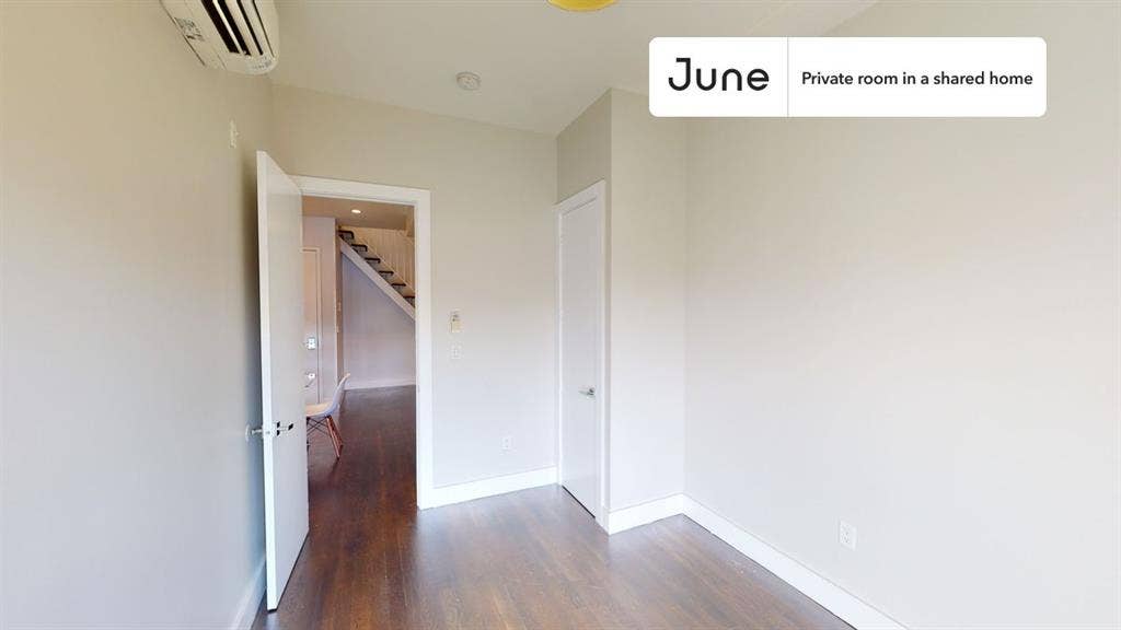 4 BR in New York City