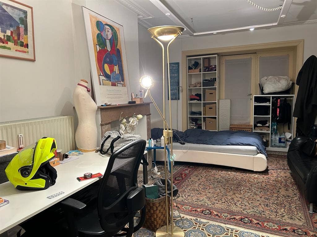 Cosy flat eu square